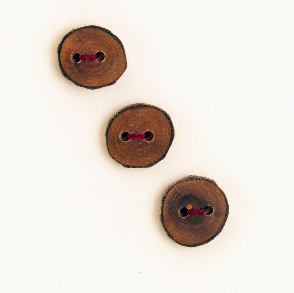 MultiCraft Equipment Three Small Round or Square Buttons  Mixed Woods