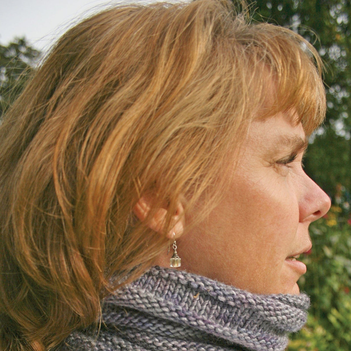 Halcyon Yarn Digital Patterns Reversible Cowl, download