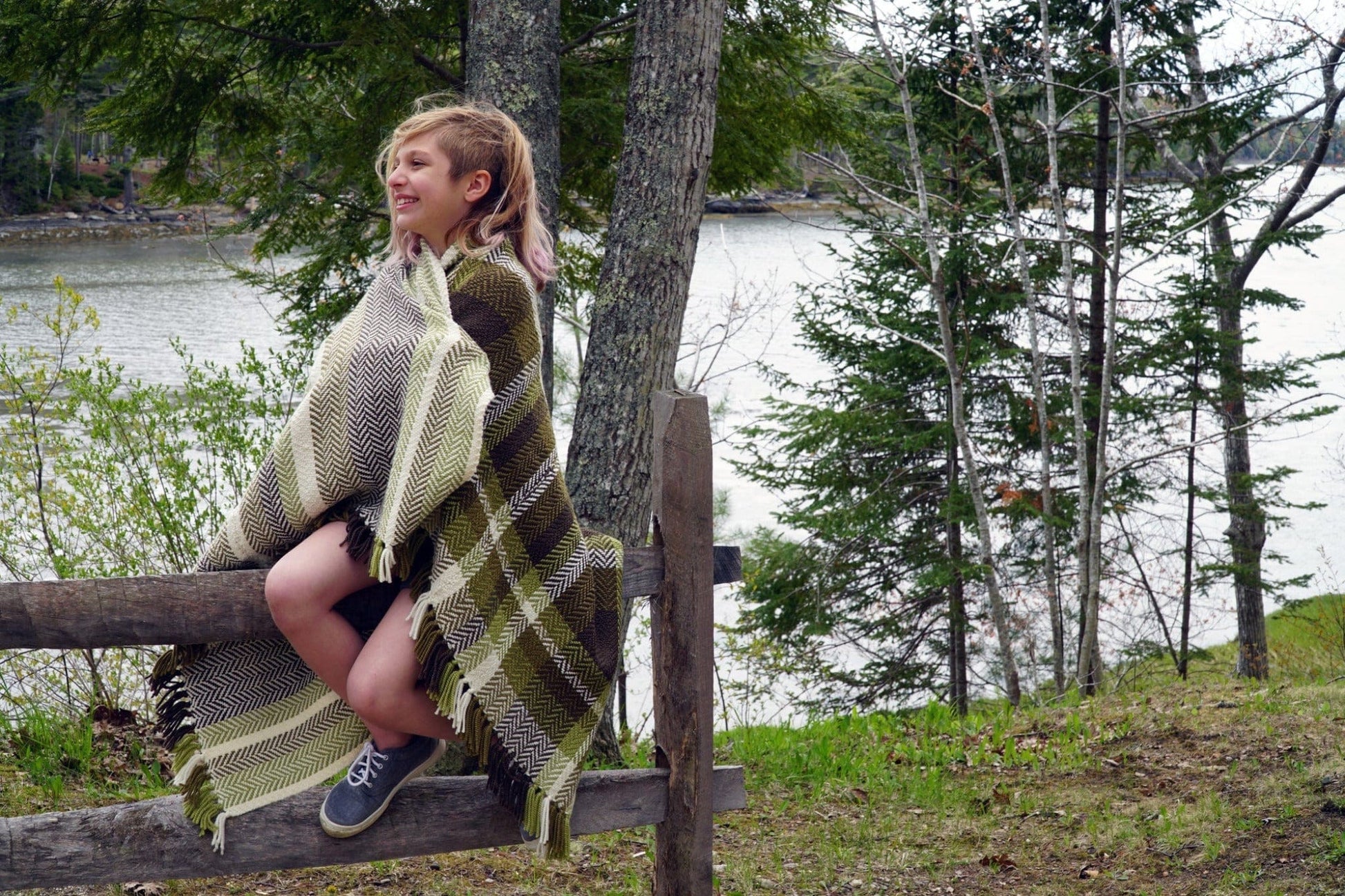 Halcyon Yarn Print Patterns Chickadee Woven Blanket