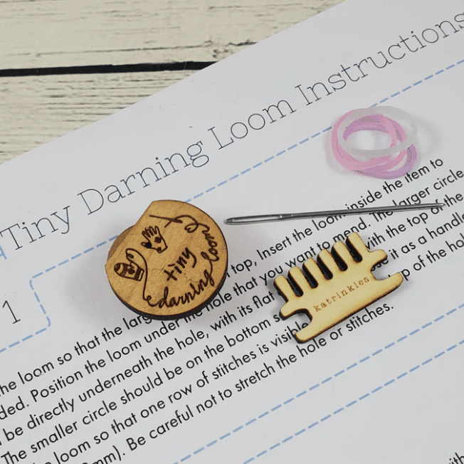 Katrinkles Mending Loom Tiny Darning and Mending Loom Kit