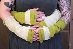 Whole Wide World  Fingerless Mitts Download