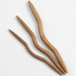 Bamboo Cable Stitch Holder (3)